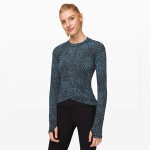 Lululemon Close to Crossing Long Sleeve Jacquard
Tectonic Black size Small